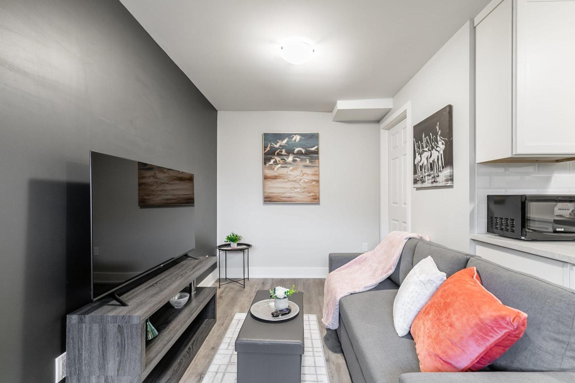 1Br Basement Condo - James Street Hamilton Exteriér fotografie