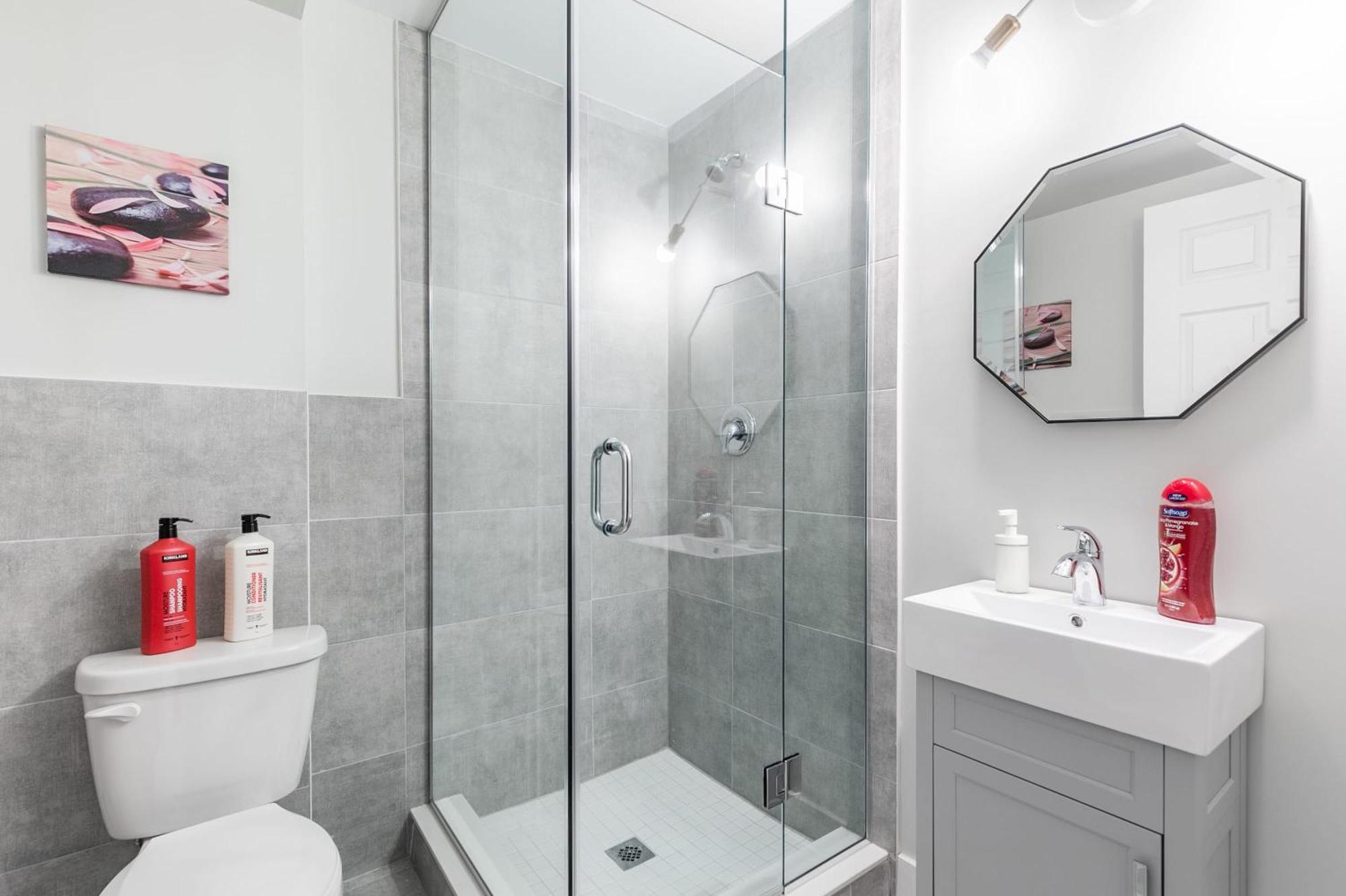 1Br Basement Condo - James Street Hamilton Exteriér fotografie
